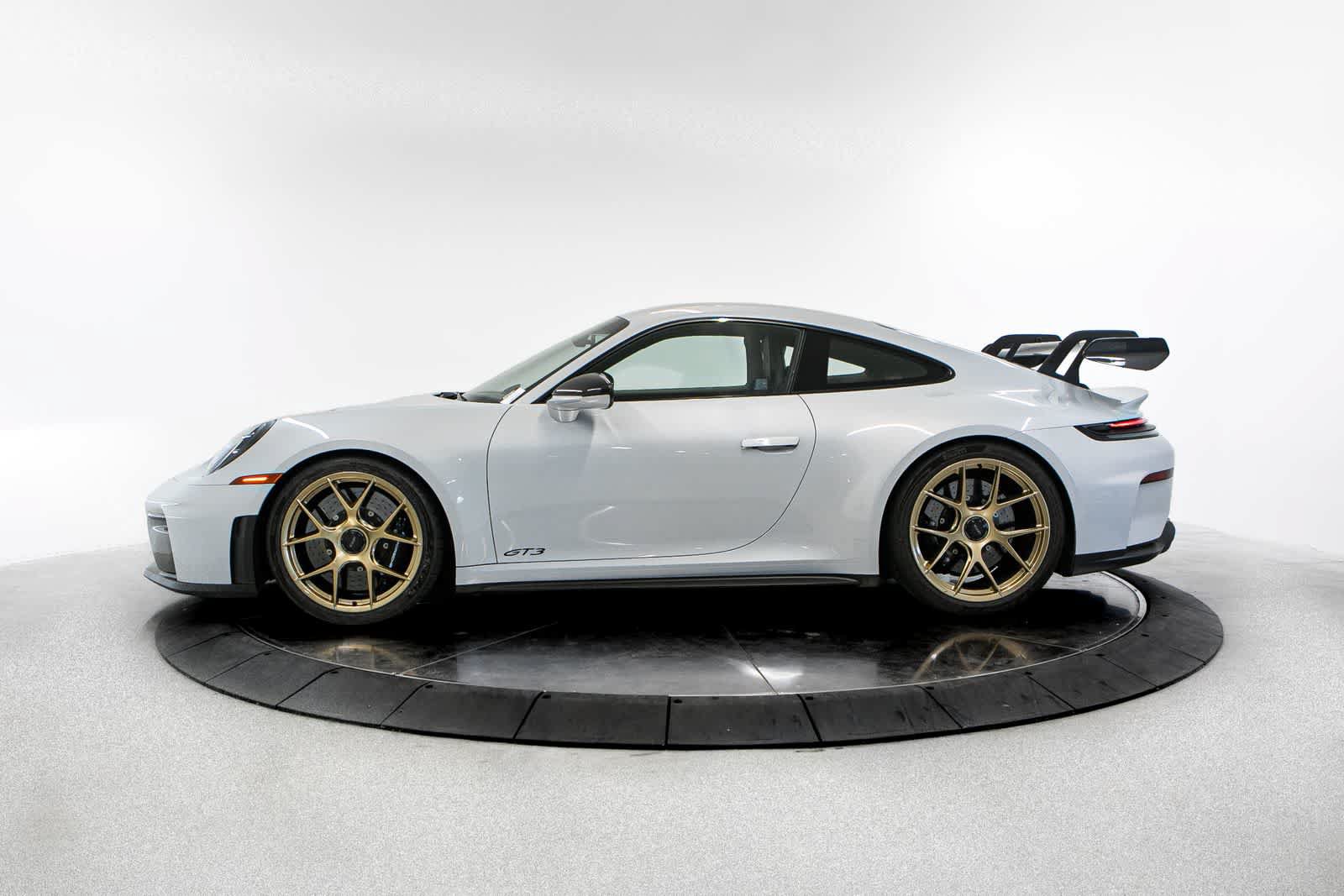 Certified 2026 Porsche 911 GT3 RWD image 2