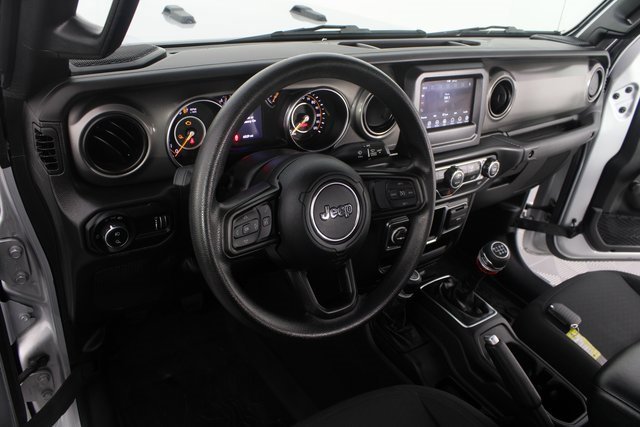 Used 2023 Jeep Gladiator Sport image 8