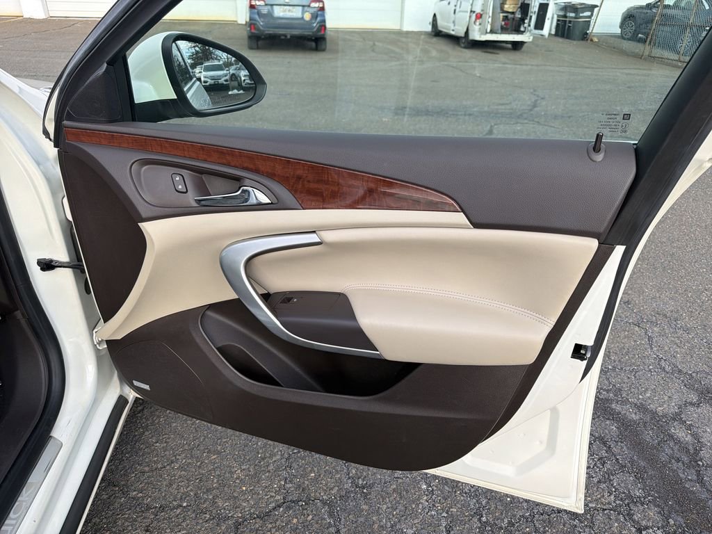 Used 2015 Buick Regal Premium w/ Driver Confidence Package #2 image 14