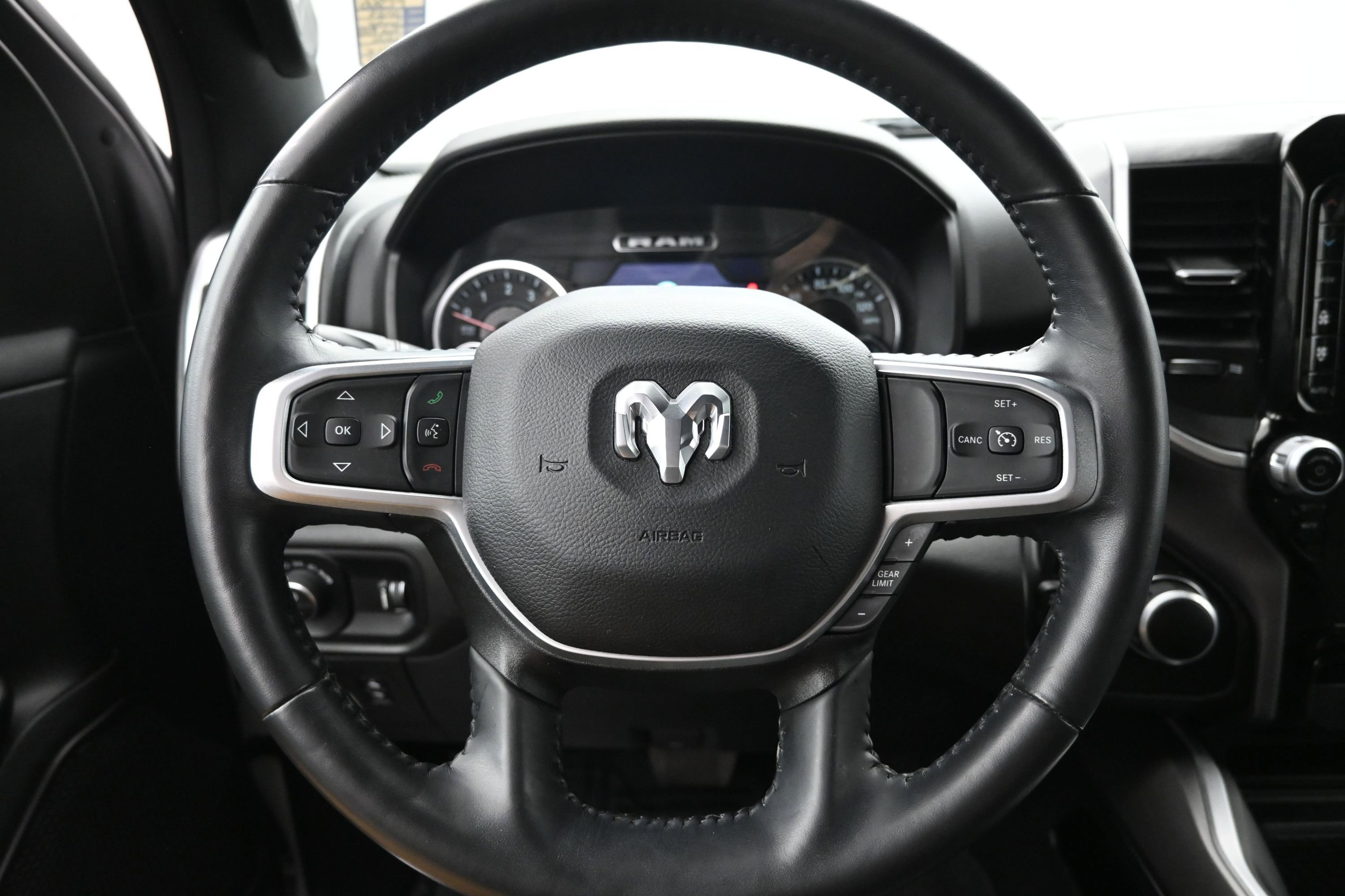 Used 2023 RAM 1500 Big Horn AWD/4WD image 13