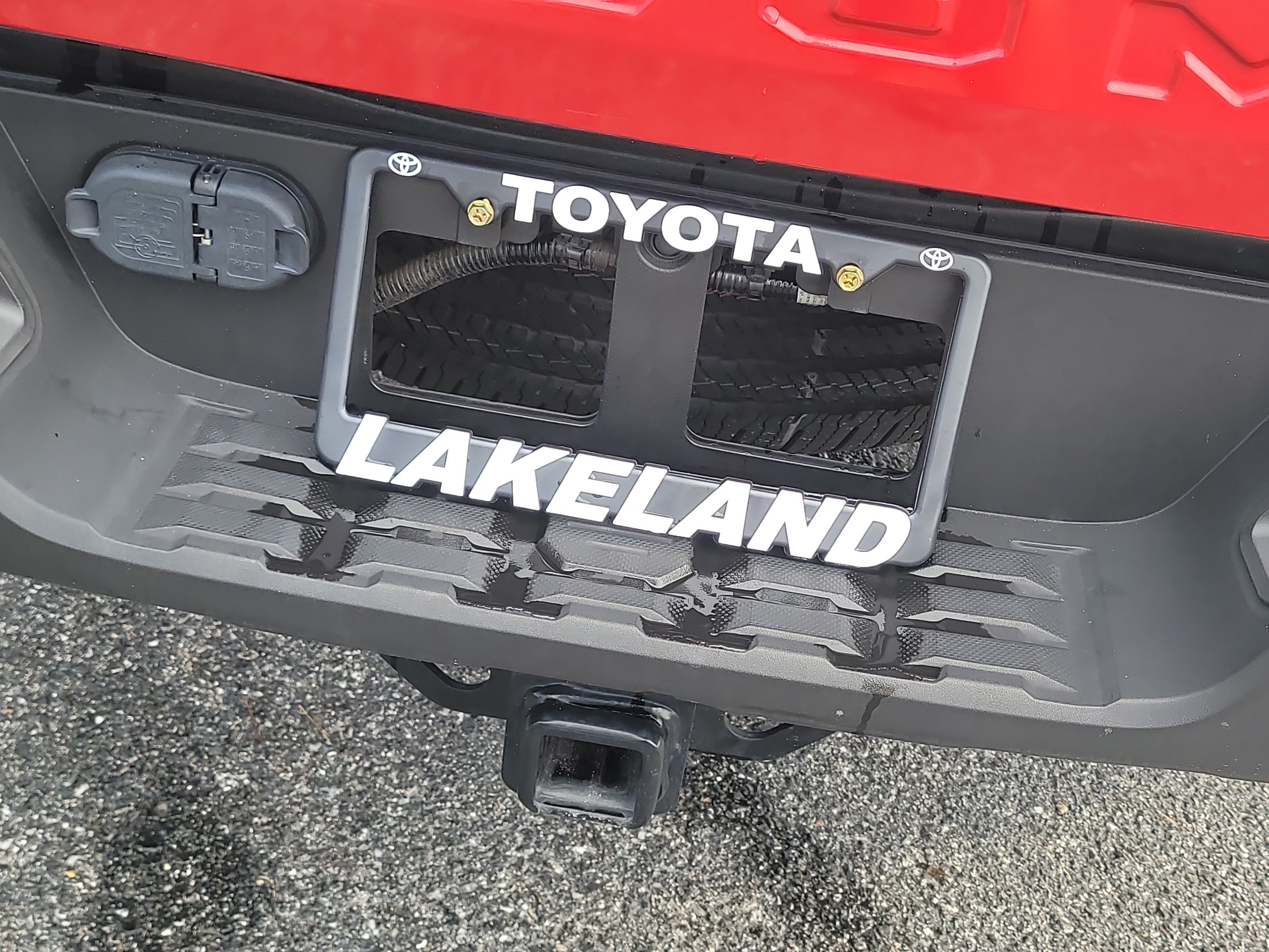 Certified 2023 Toyota Tacoma SR5 AWD/4WD image 11