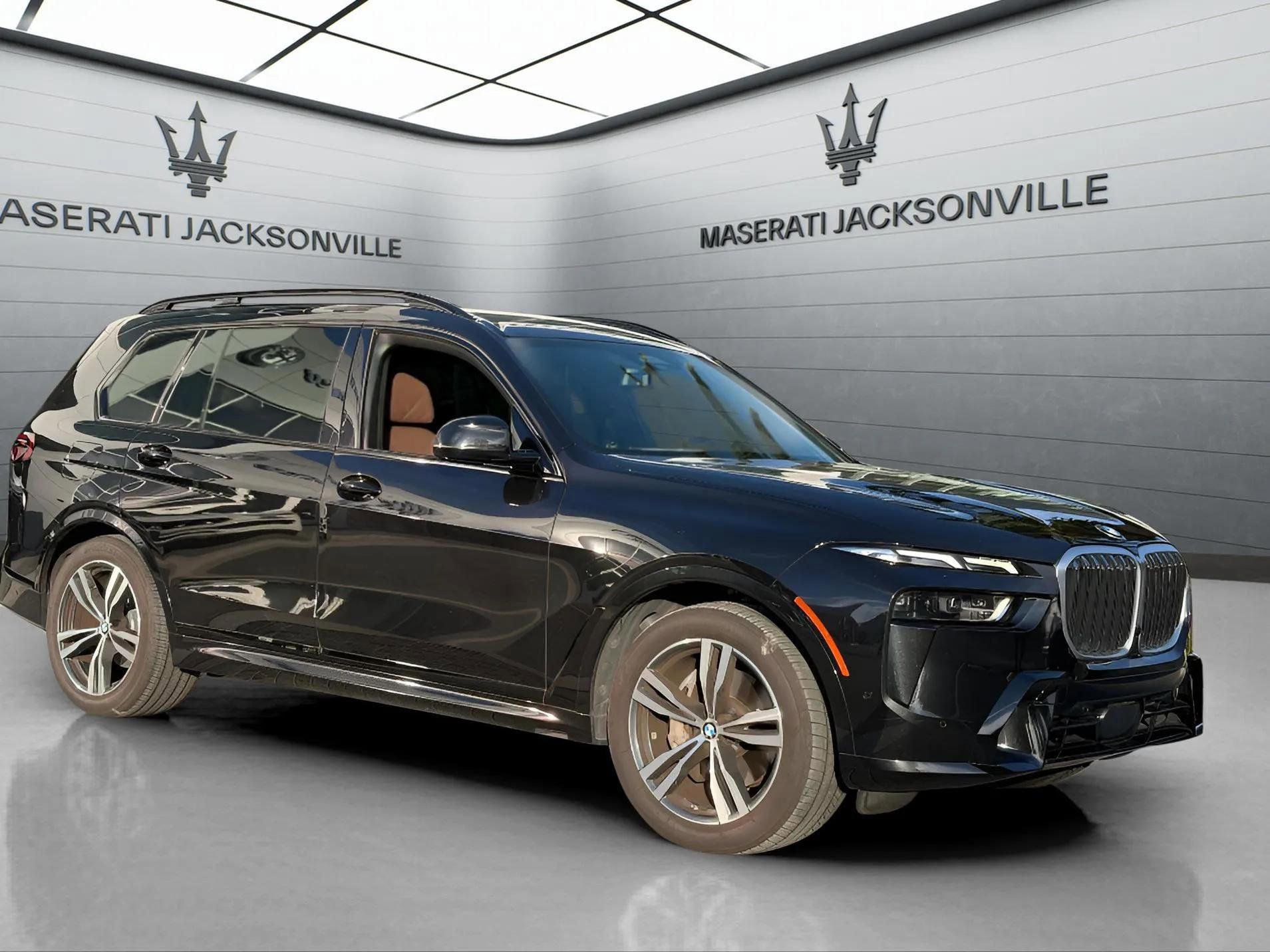 Used 2023 BMW X7 xDrive40i w/ Executive Package image 15