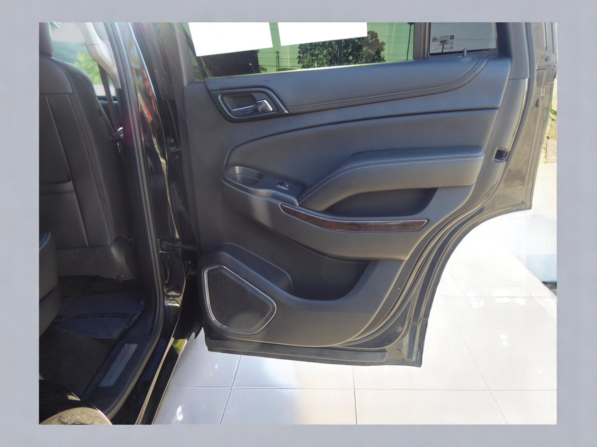 Used 2016 Chevrolet Tahoe LT w/ Luxury Package image 21