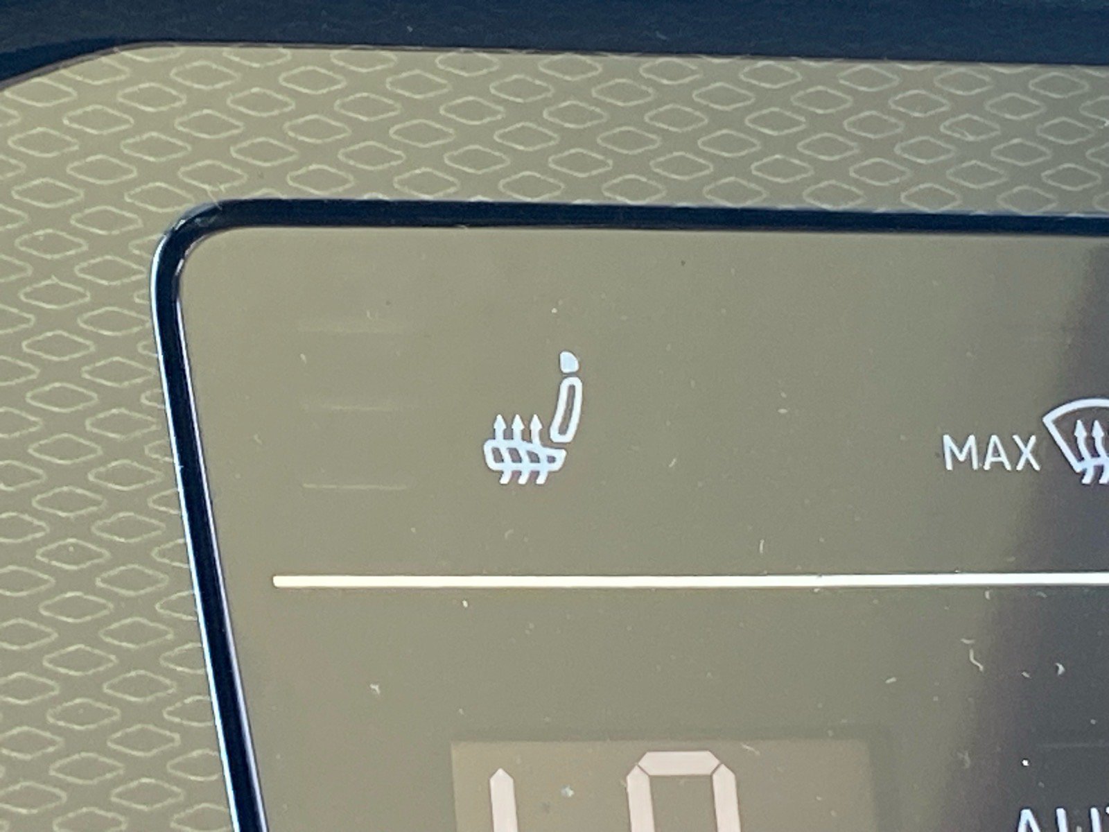 New 2026 Volkswagen Taos SE AWD/4WD image 9