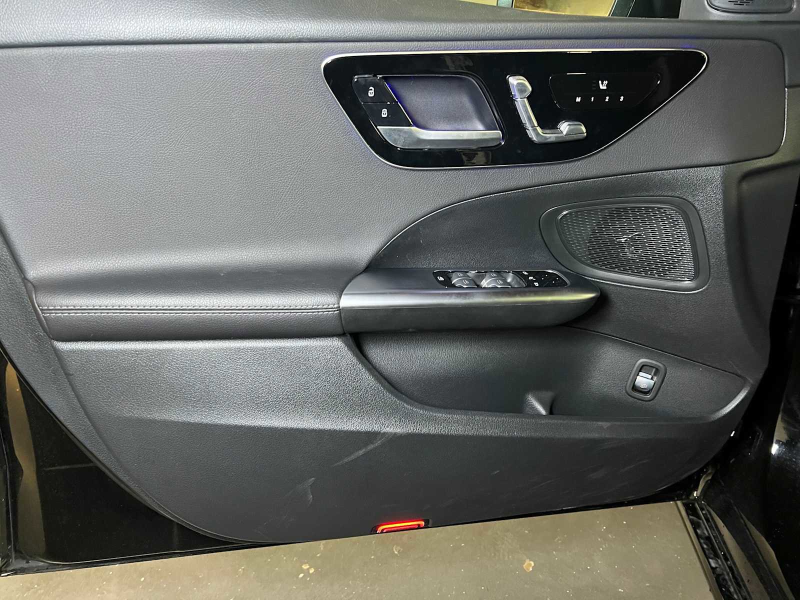 Used 2024 Mercedes-Benz C 300 4MATIC Sedan image 20