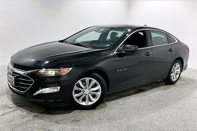 Used 2023 Chevrolet Malibu LT image 3