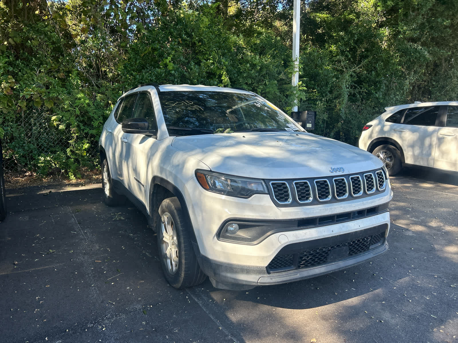 Used 2024 Jeep Compass Latitude AWD/4WD image 5
