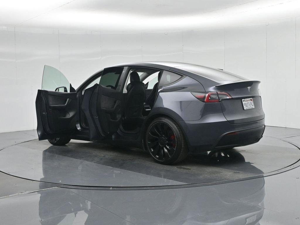Used 2022 Tesla Model Y Performance AWD/4WD image 30