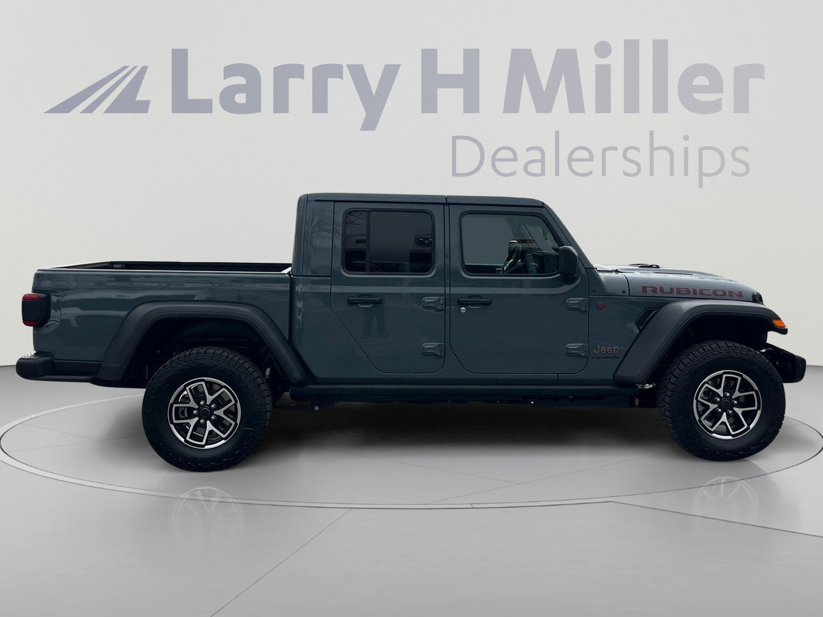 New 2026 Jeep Gladiator Rubicon w/ Steel Bumper Group AWD/4WD image 6
