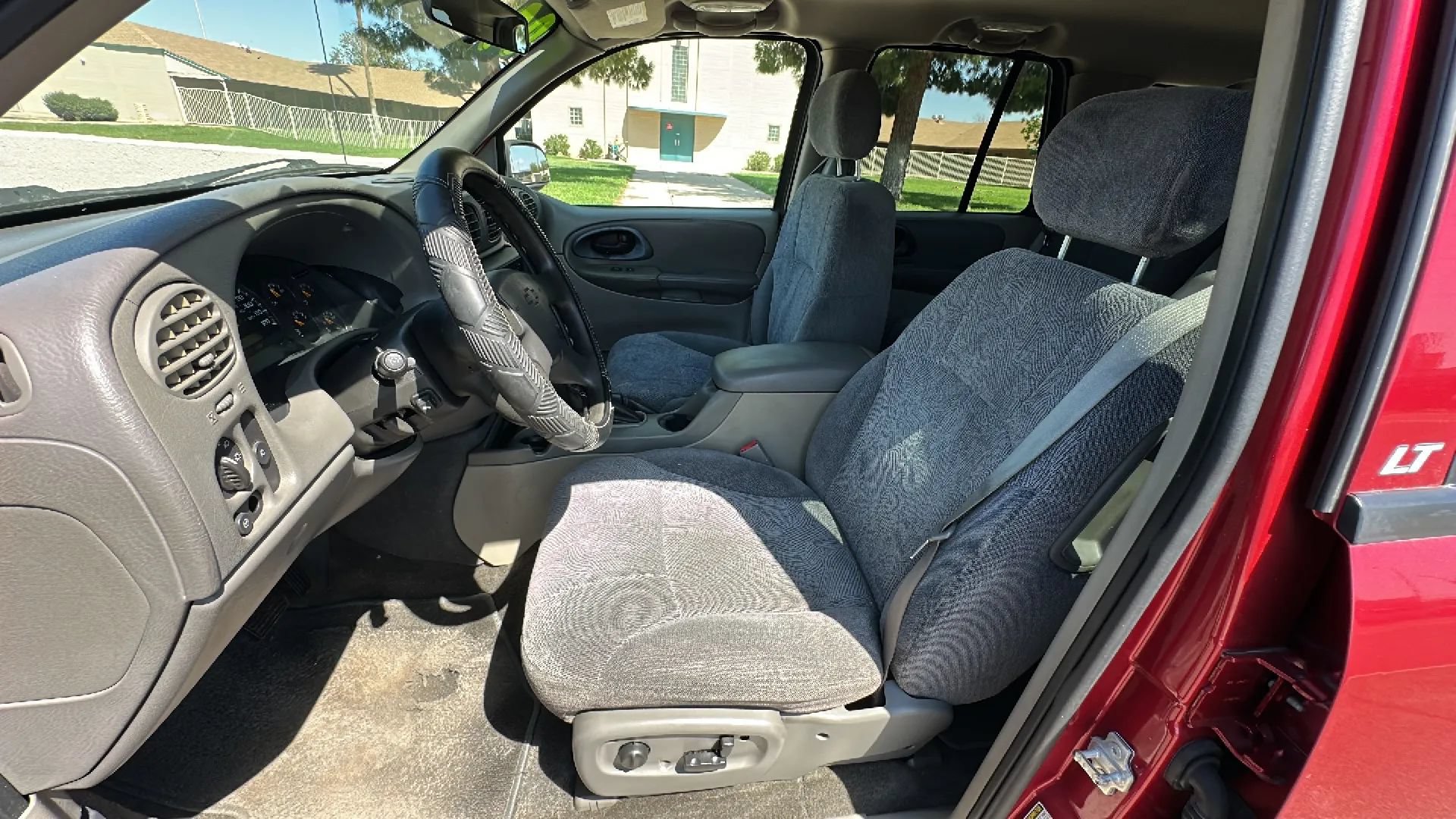 Used 2004 Chevrolet TrailBlazer LT RWD image 11