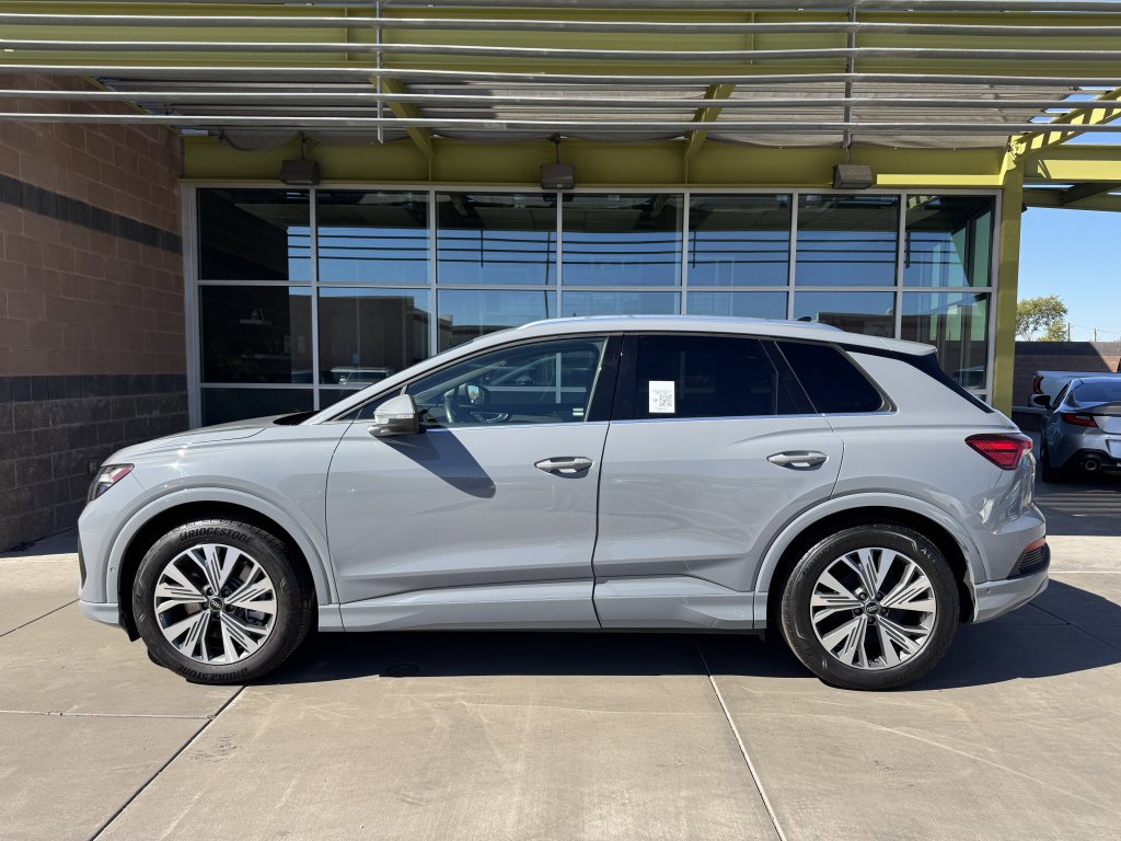 Used 2023 Audi Q4 e-tron Premium Plus w/ Premium Plus image 7