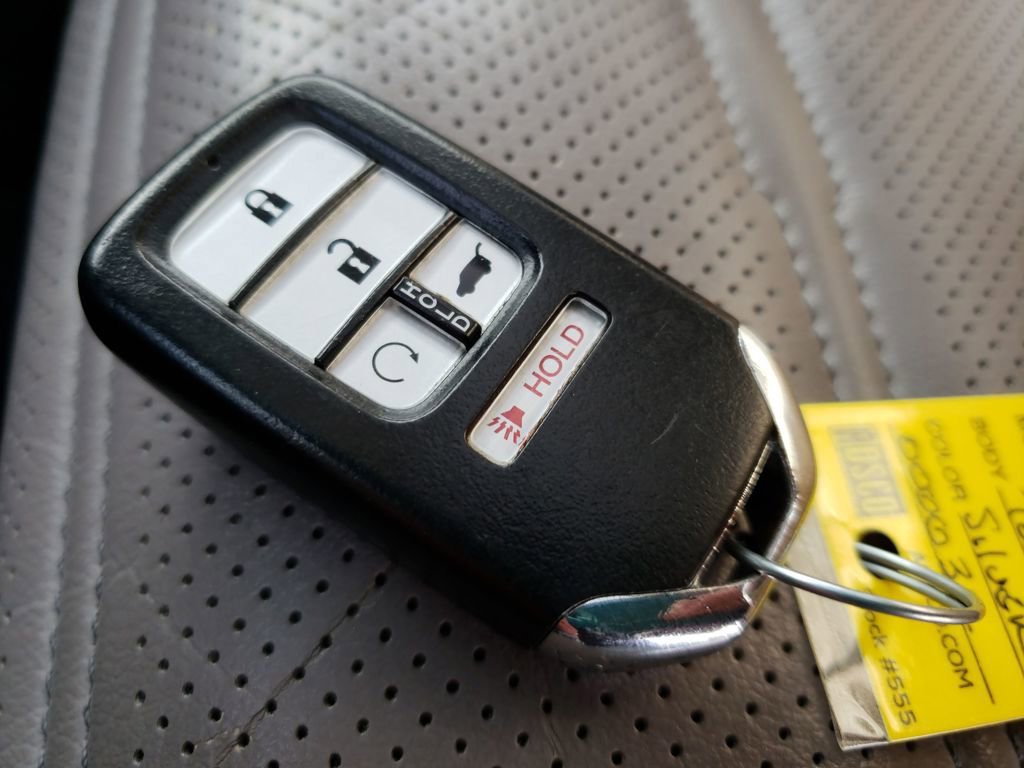 Used 2018 Honda CR-V Touring image 28