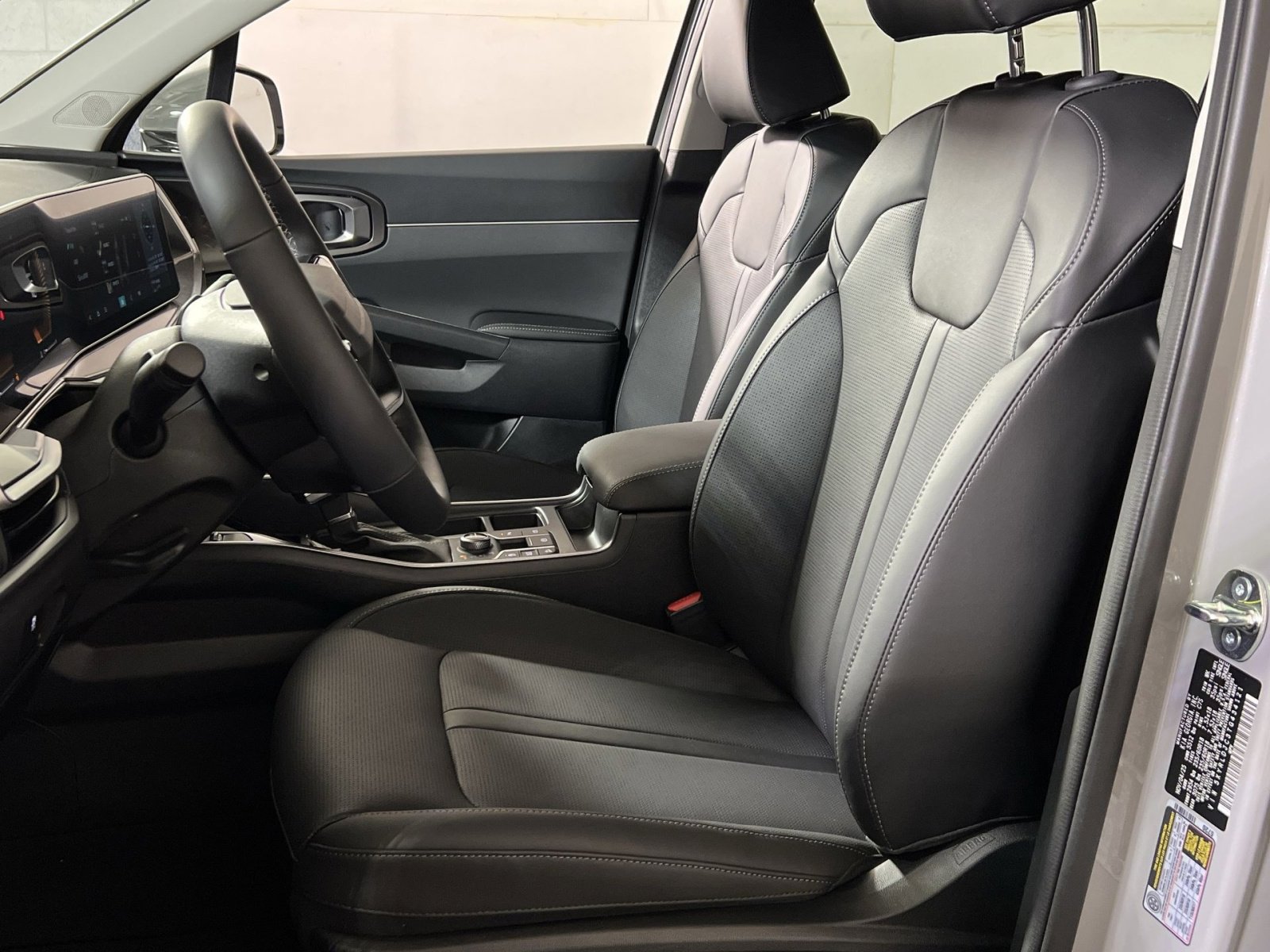 New 2026 Kia Sorento S image 11