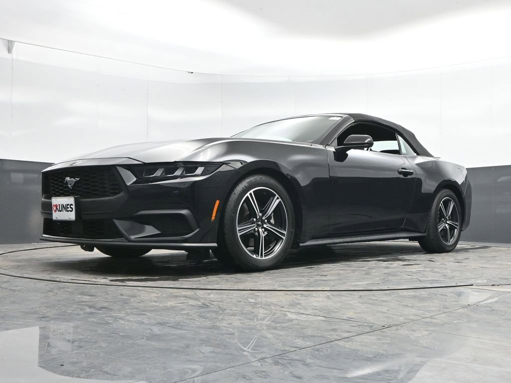 Used 2025 Ford Mustang Premium image 49