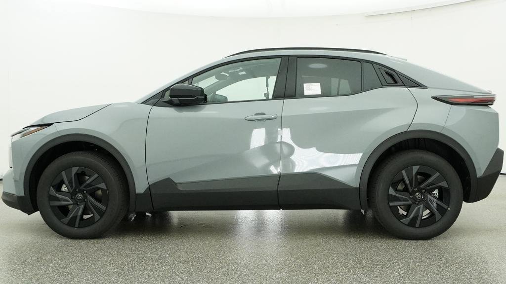 New 2026 Toyota C-HR AWD/4WD image 14