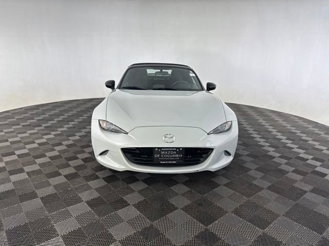 Used 2016 MAZDA MX-5 Miata Club RWD image 2