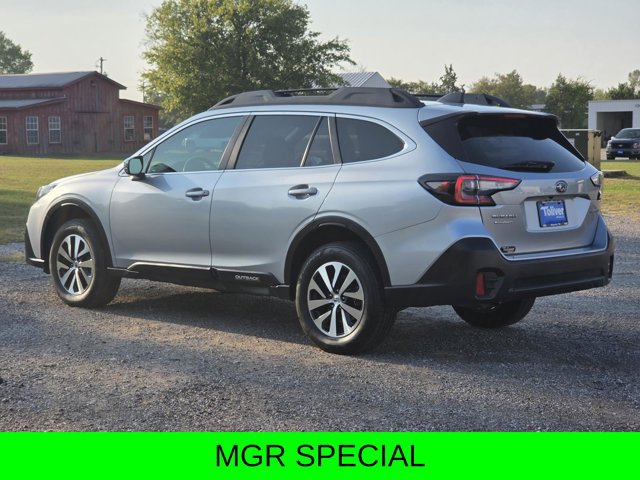 Used 2022 Subaru Outback Premium AWD/4WD image 5
