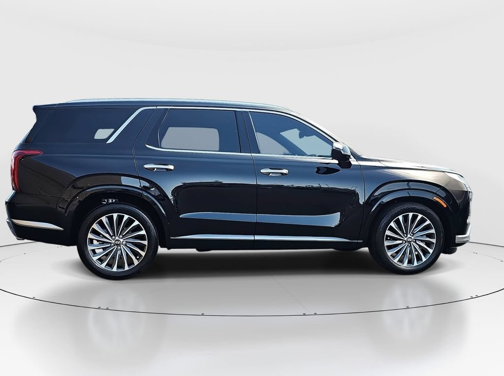 Used 2025 Hyundai Palisade Calligraphy FWD image 4