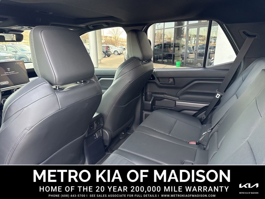 Used 2025 Toyota 4Runner TRD Off-Road Premium image 27