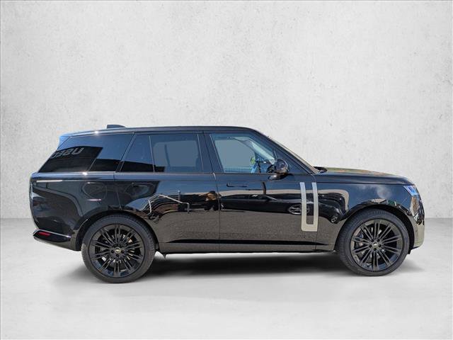 Used 2023 Land Rover Range Rover SE AWD/4WD image 4