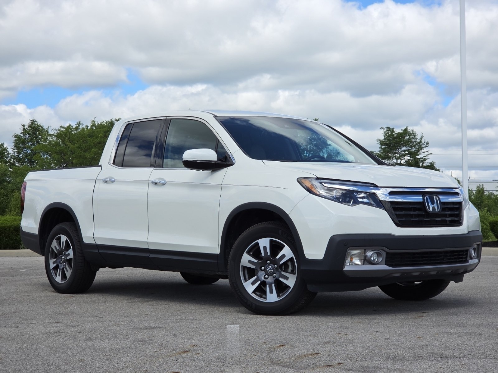 Used 2019 Honda Ridgeline RTL-E image 2