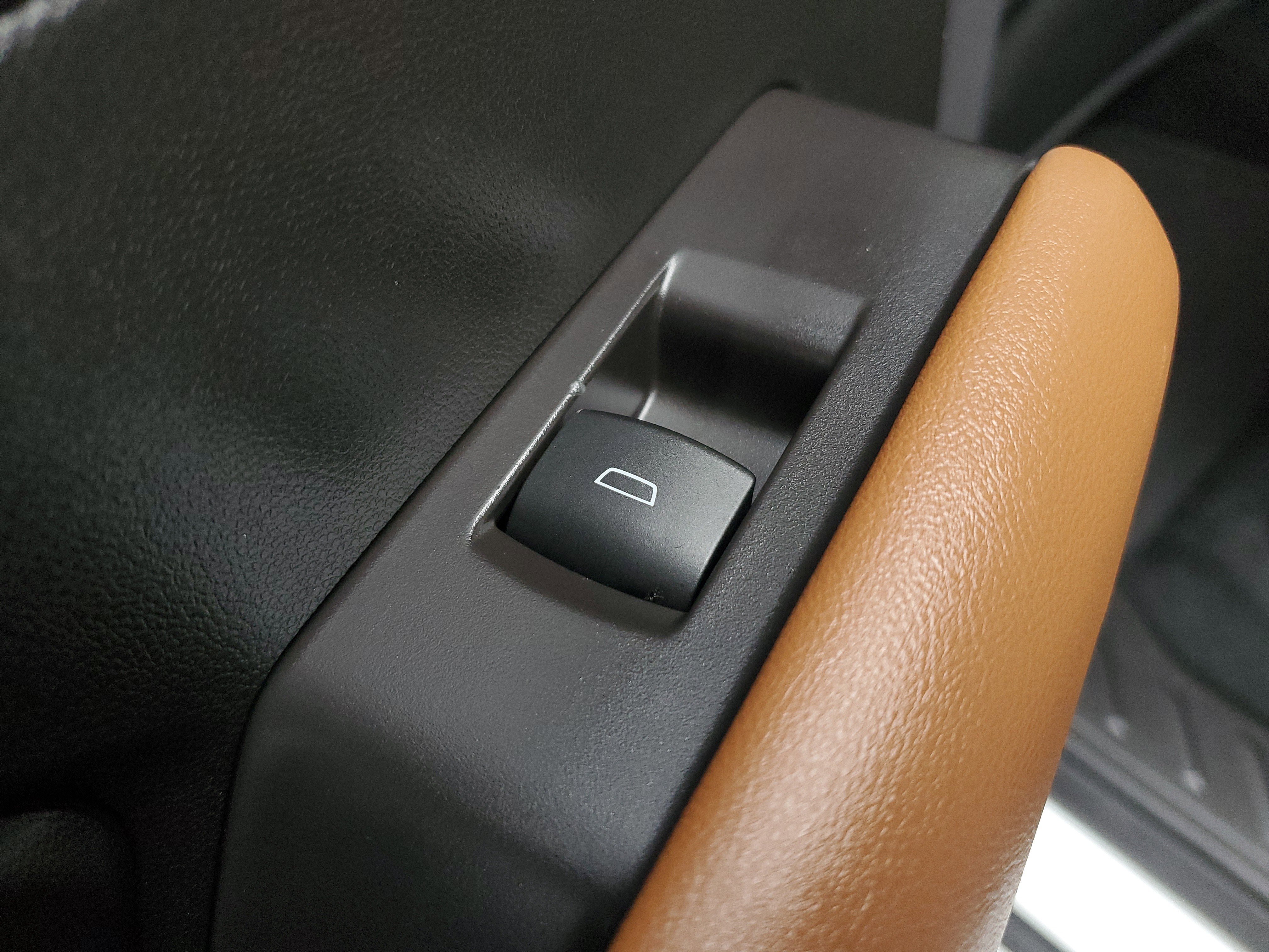 Used 2024 GMC Canyon AT4 image 13