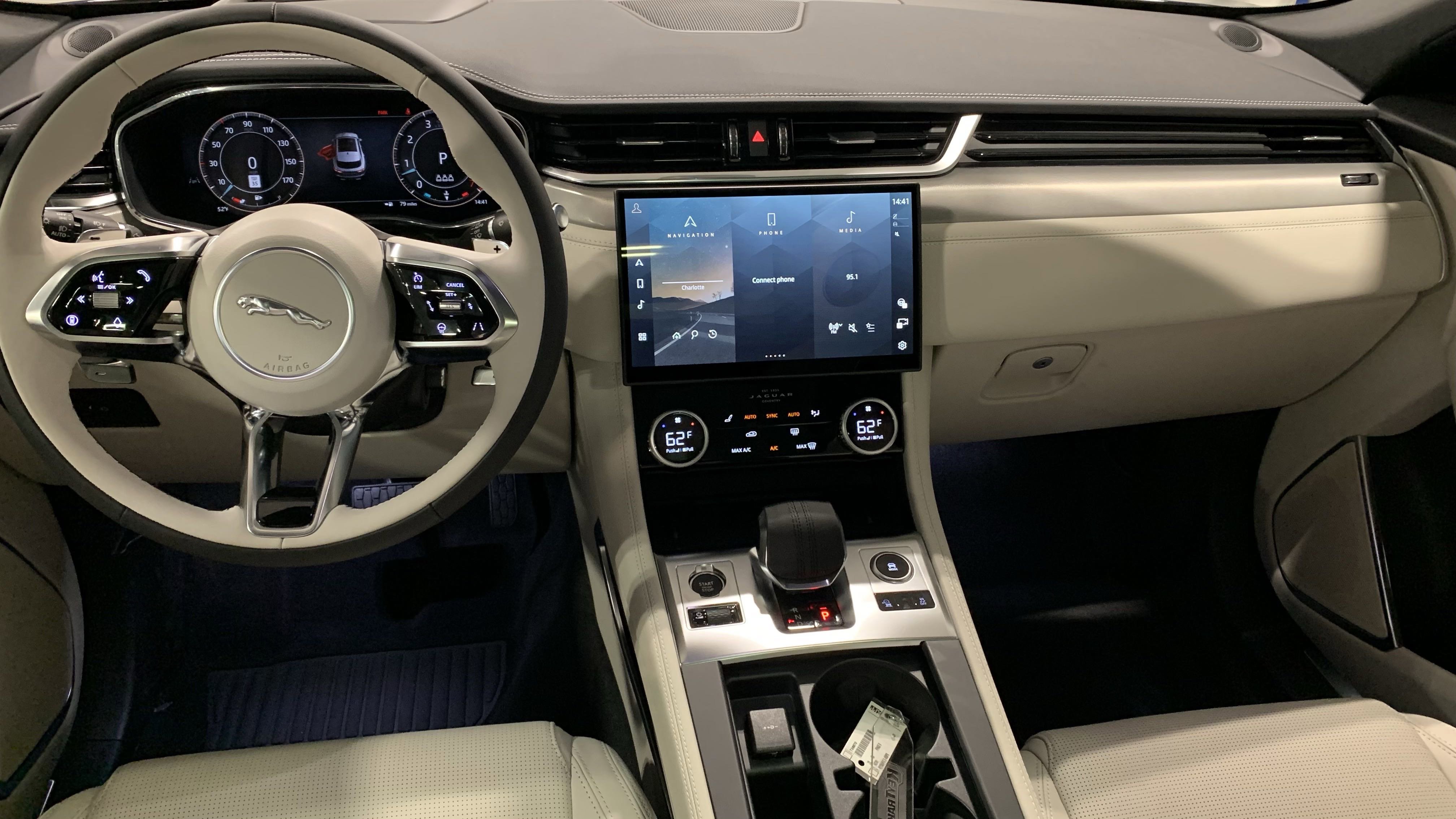 Used 2026 Jaguar F-PACE R-Dynamic S image 5