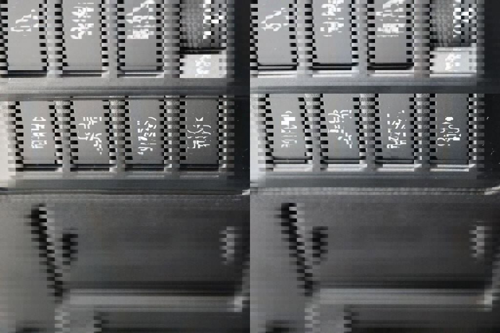 Used 2017 Subaru Outback 2.5i Touring w/ Popular Package #5A image 33