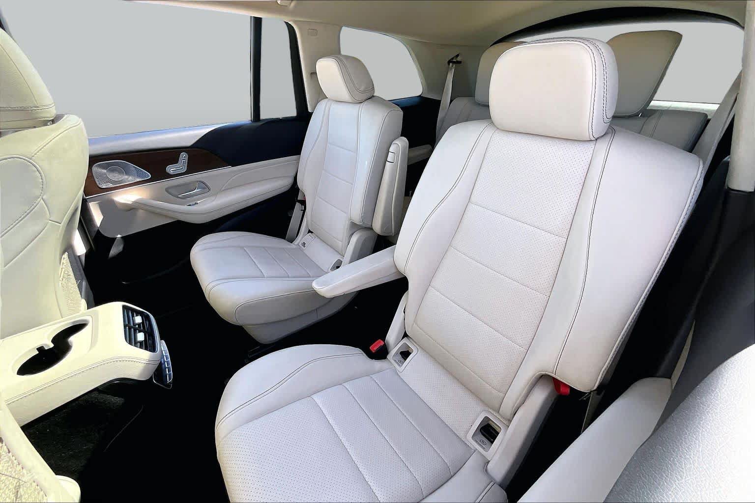 Used 2024 Mercedes-Benz GLS 450 4MATIC image 19