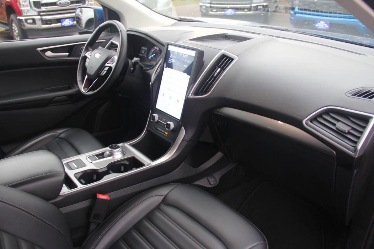 Certified 2024 Ford Edge SEL image 24