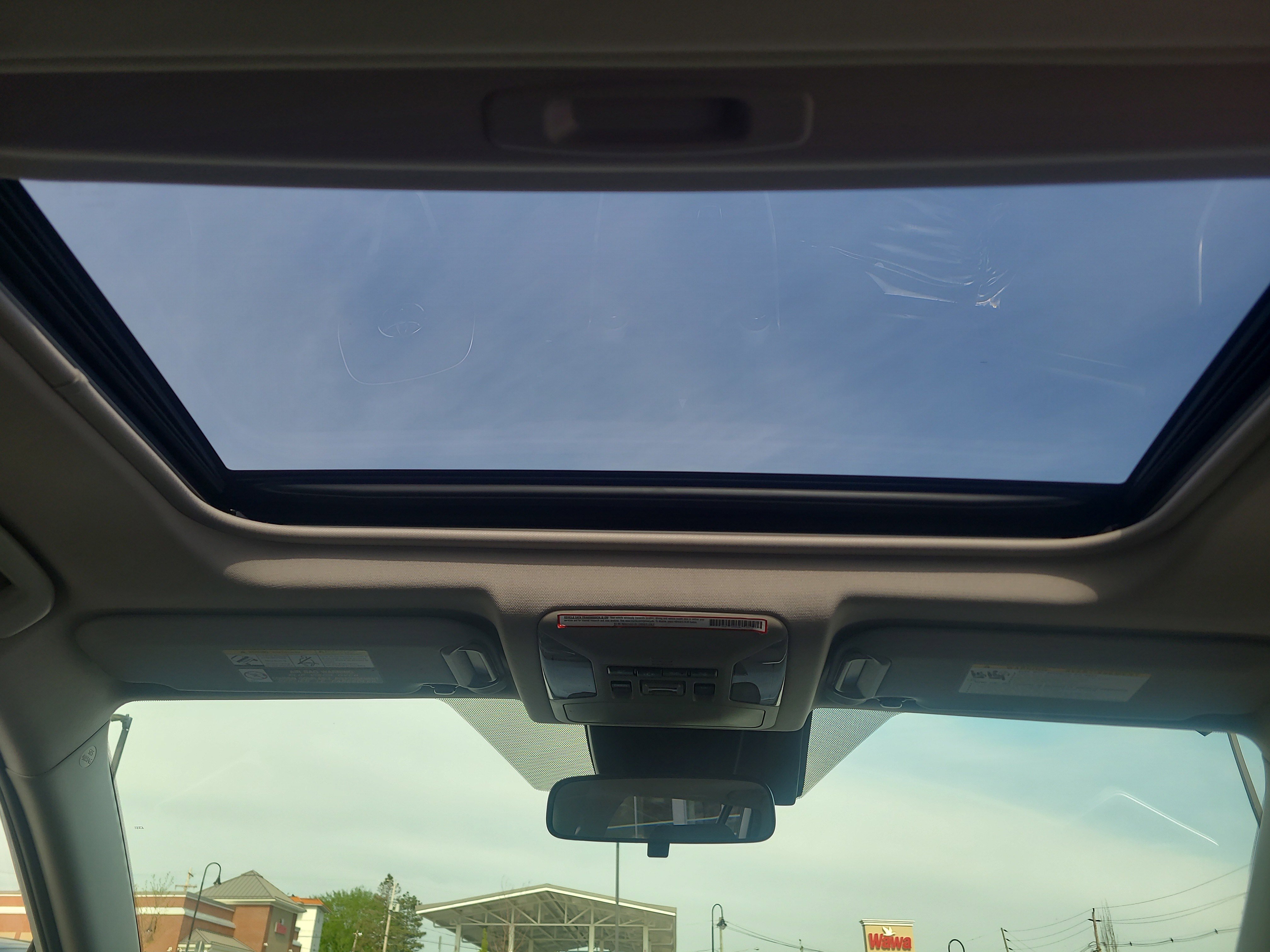 Certified 2019 Toyota RAV4 XLE w/ Convenience Package AWD/4WD image 19