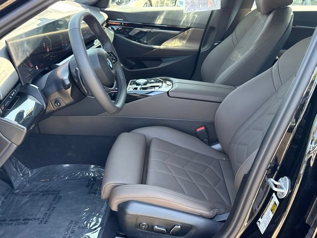 Used 2026 BMW 530i w/ Premium Package RWD image 19