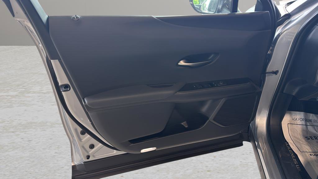 New 2026 Lexus UX 300h AWD image 10