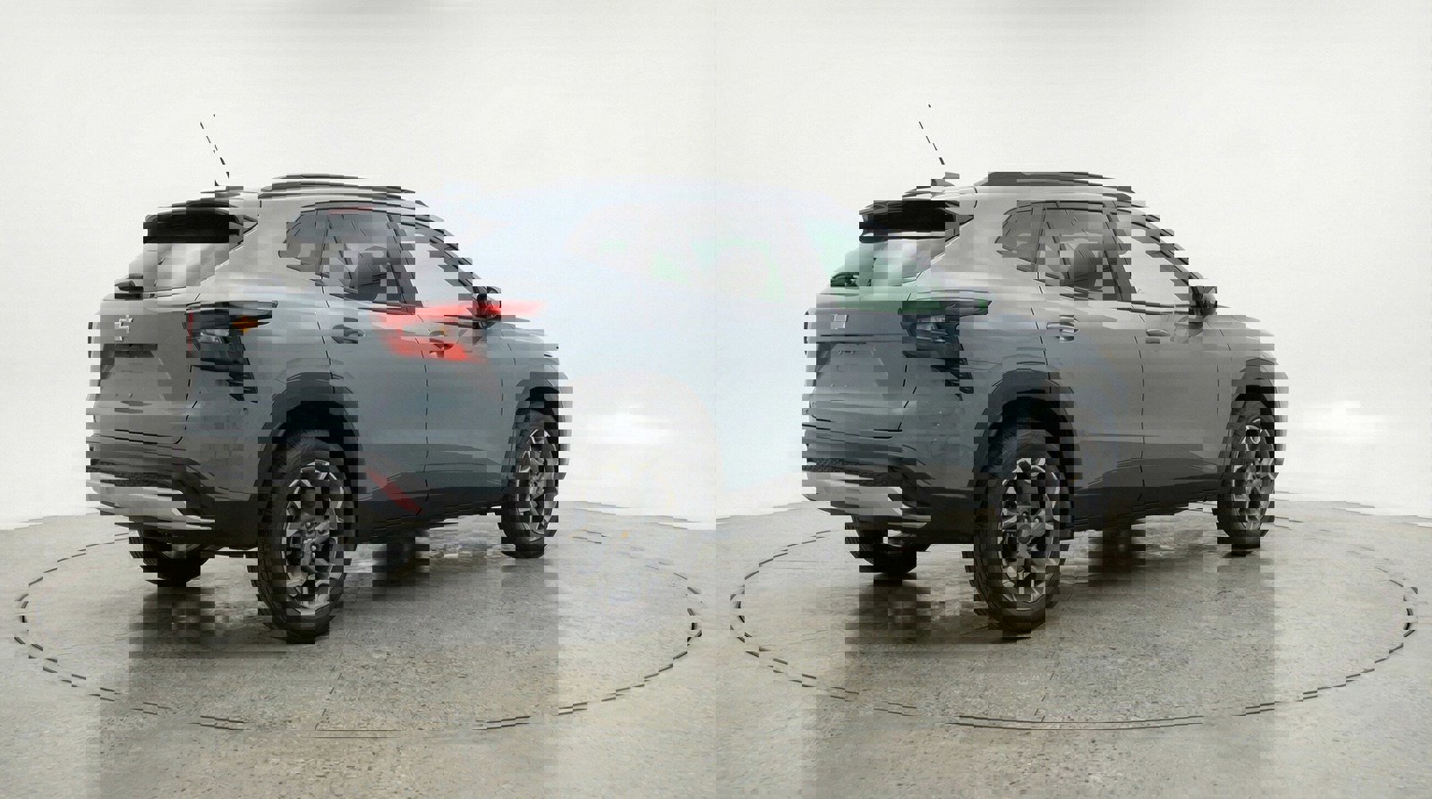 Used 2025 Chevrolet Trax LT w/ LT Convenience Package image 7