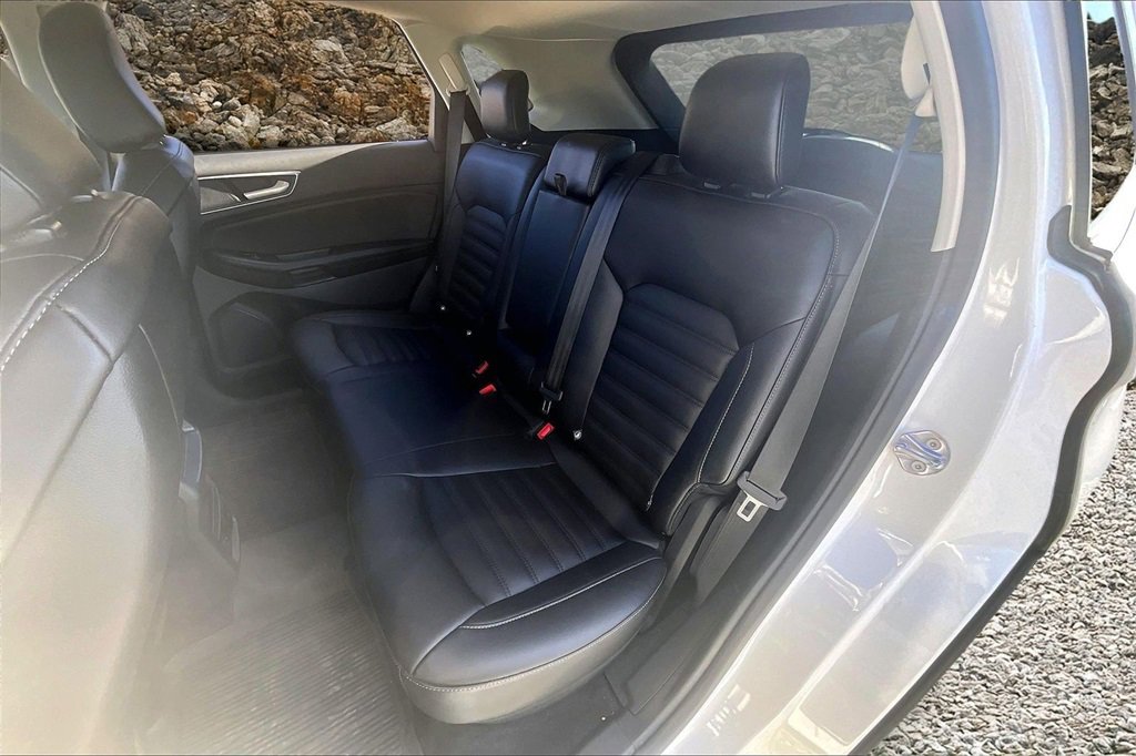 Used 2022 Ford Edge SEL w/ Convenience Package image 22