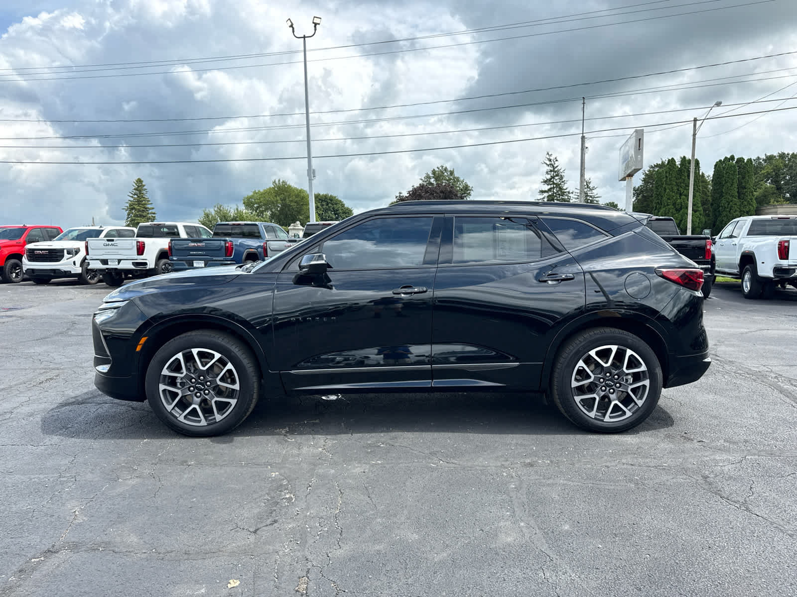 Certified 2023 Chevrolet Blazer RS w/ Enhanced Convenience Package FWD image 2