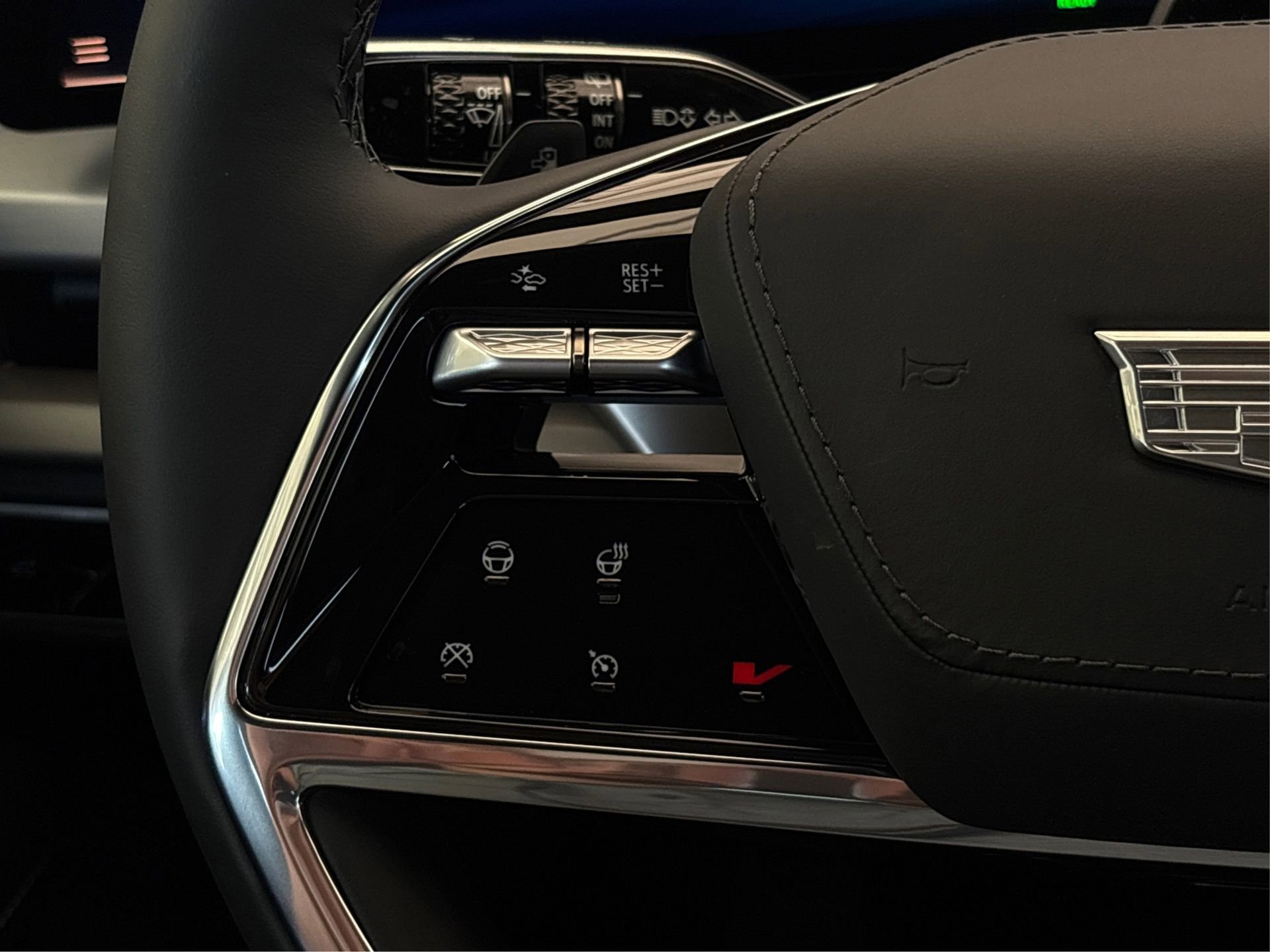 New 2026 Cadillac Vistiq Platinum image 28