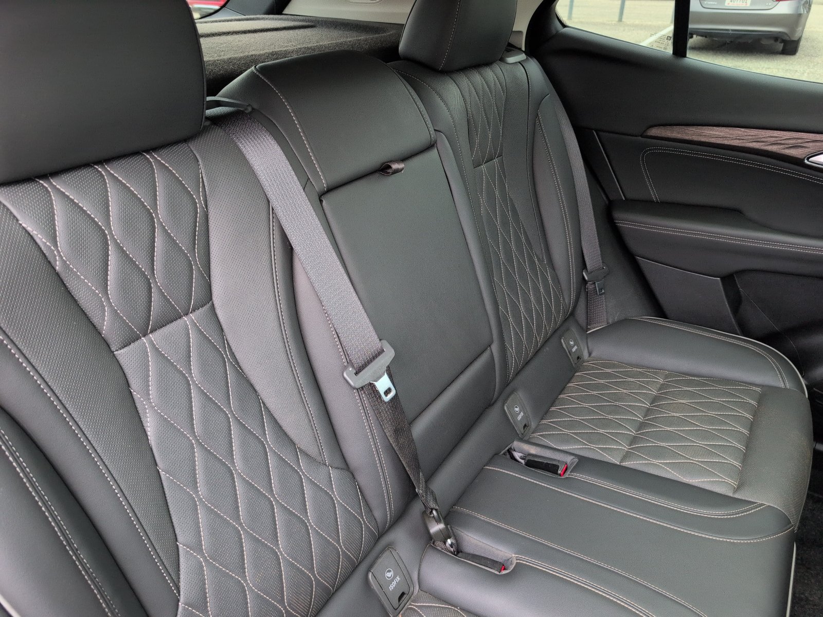 Used 2023 Buick Envision Avenir AWD/4WD image 13