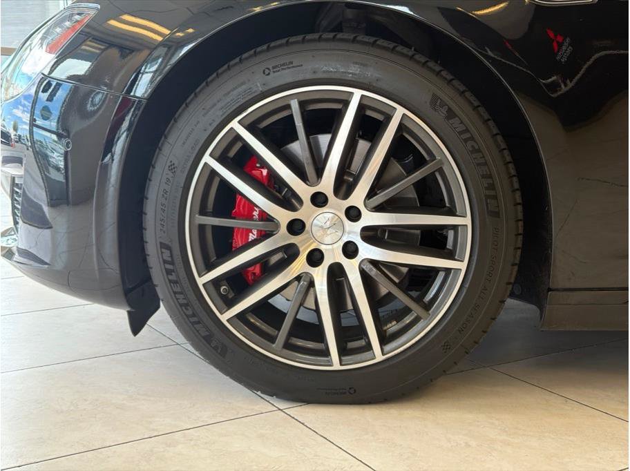 Used 2019 Maserati Ghibli RWD image 9