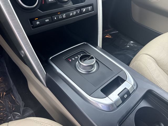 Used 2016 Land Rover Discovery Sport HSE image 19