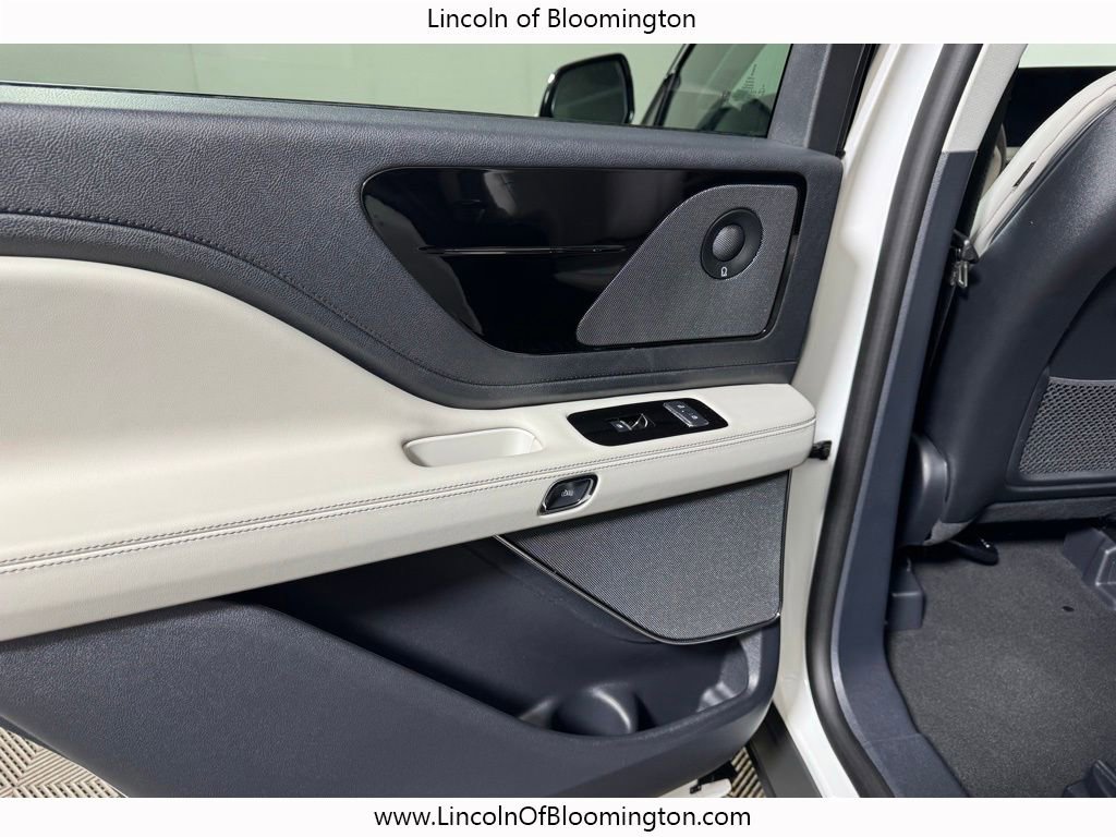 New 2026 Lincoln Aviator AWD image 50