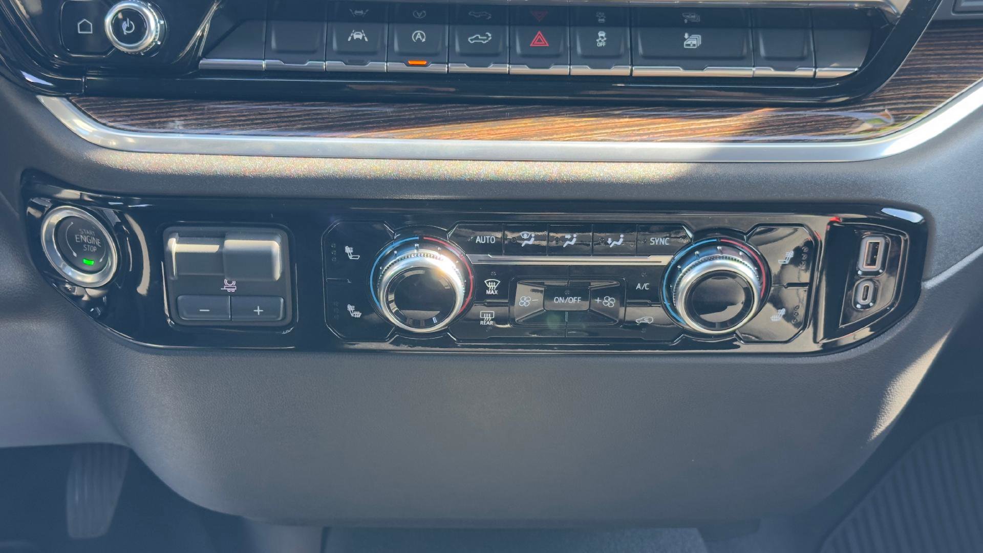 Used 2026 GMC Sierra 1500 Elevation image 16