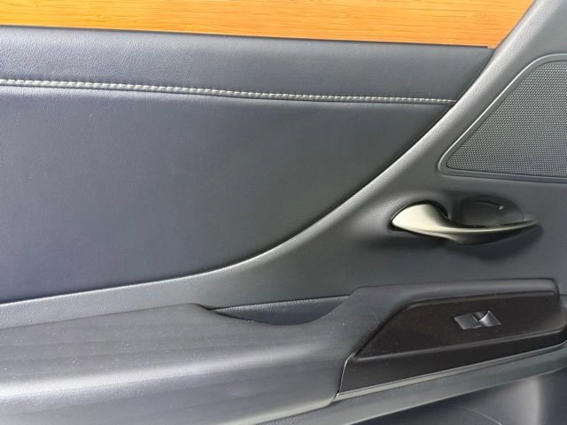 Used 2020 Lexus ES 350 w/ Accessory Package FWD image 24