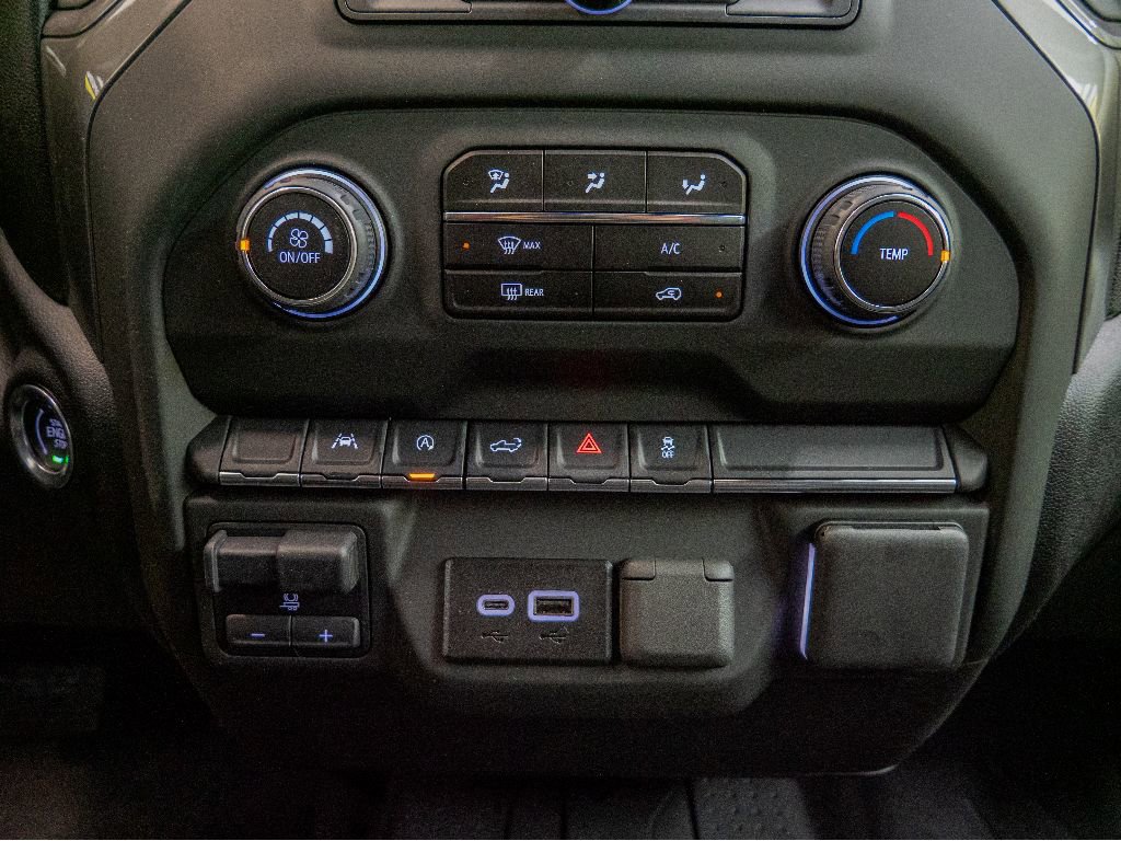 New 2025 Chevrolet Silverado 1500 Custom w/ LPO, Dark Essentials Package image 25