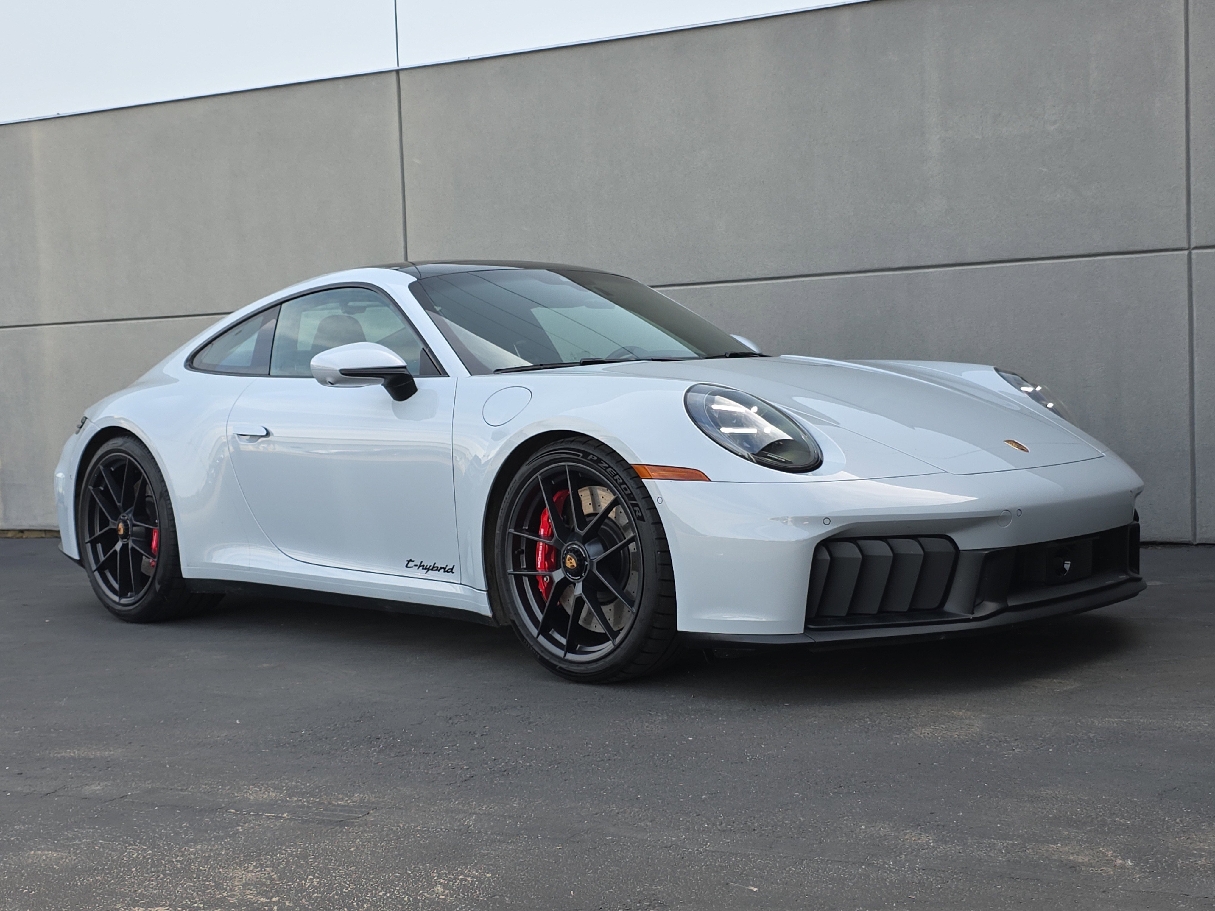 Used 2026 Porsche 911 Carrera GTS RWD image 9