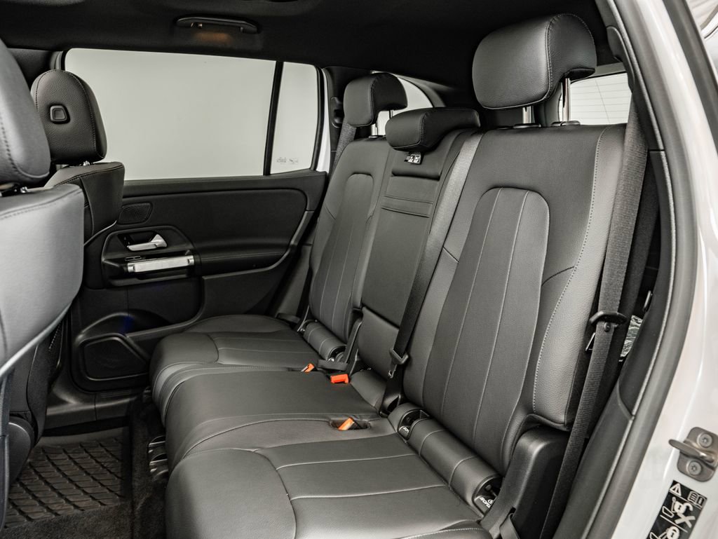 Certified 2024 Mercedes-Benz GLB 250 4MATIC image 44