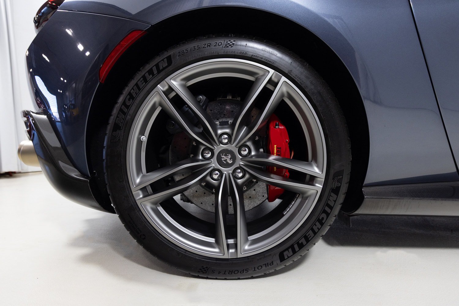 Used 2021 Ferrari Roma RWD image 15