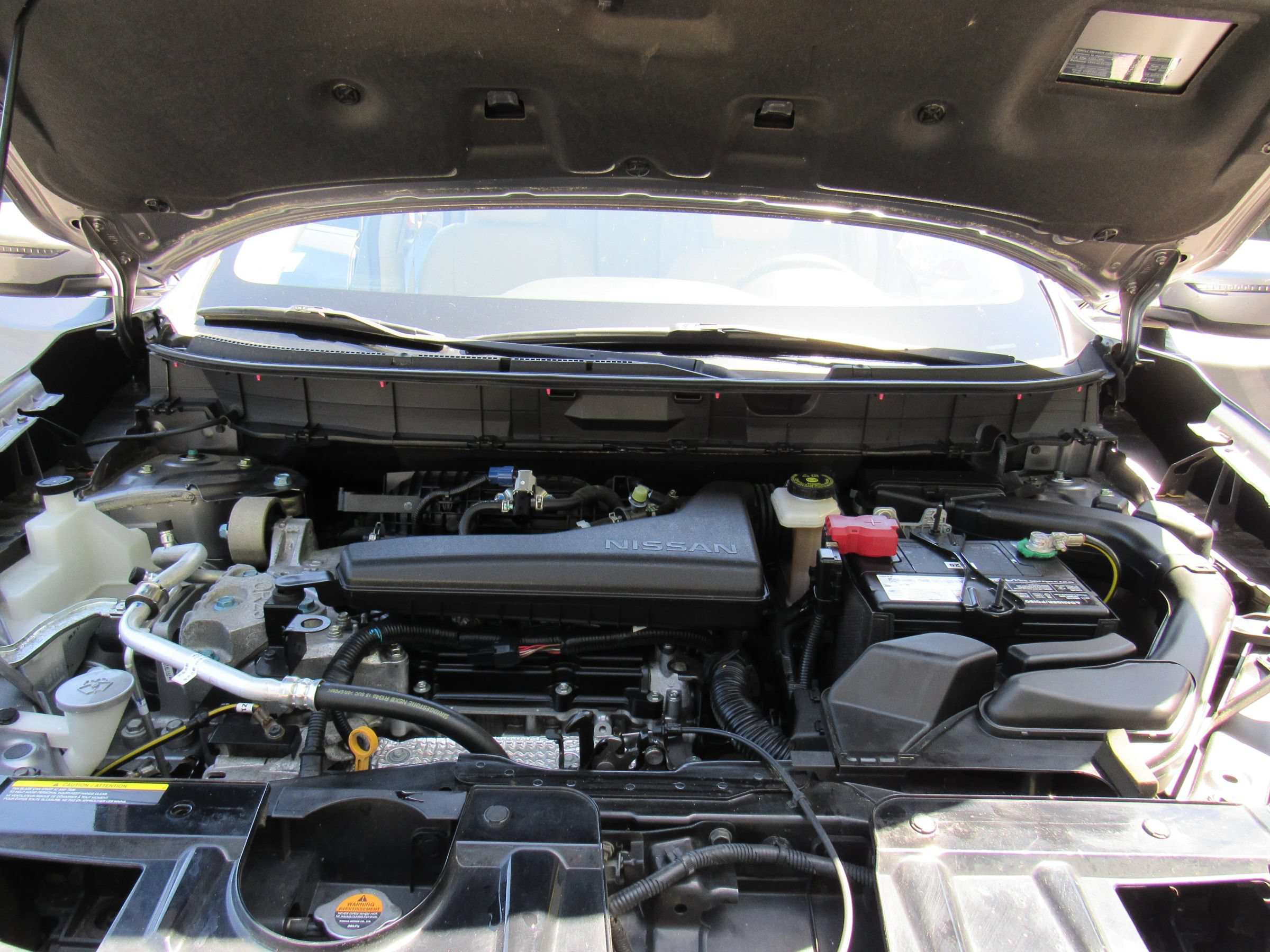 Used 2016 Nissan Rogue SV FWD image 21