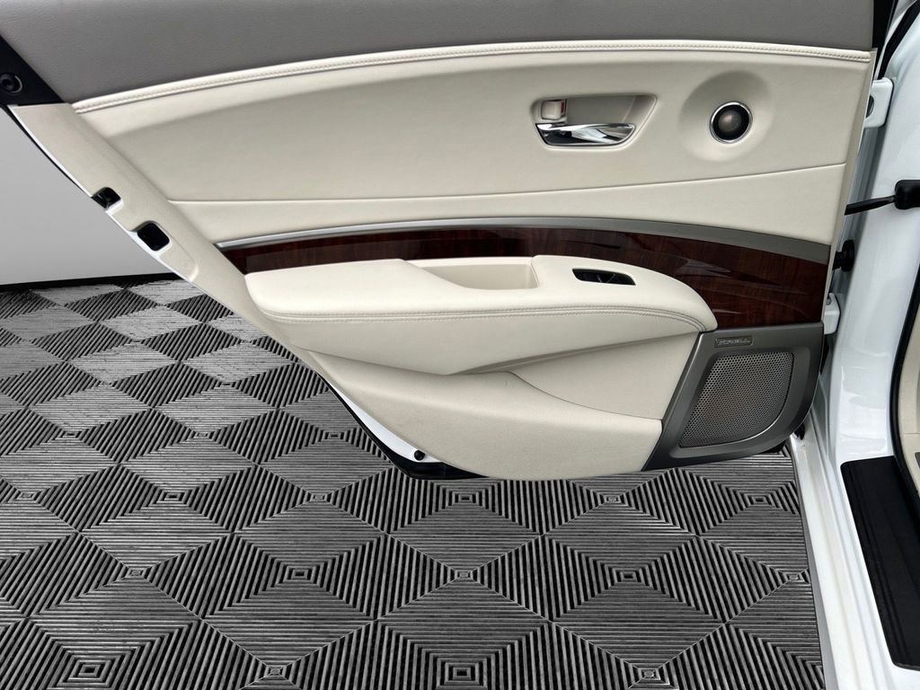 Used 2016 Acura RLX Sport Hybrid w/ Advance Pkg image 20