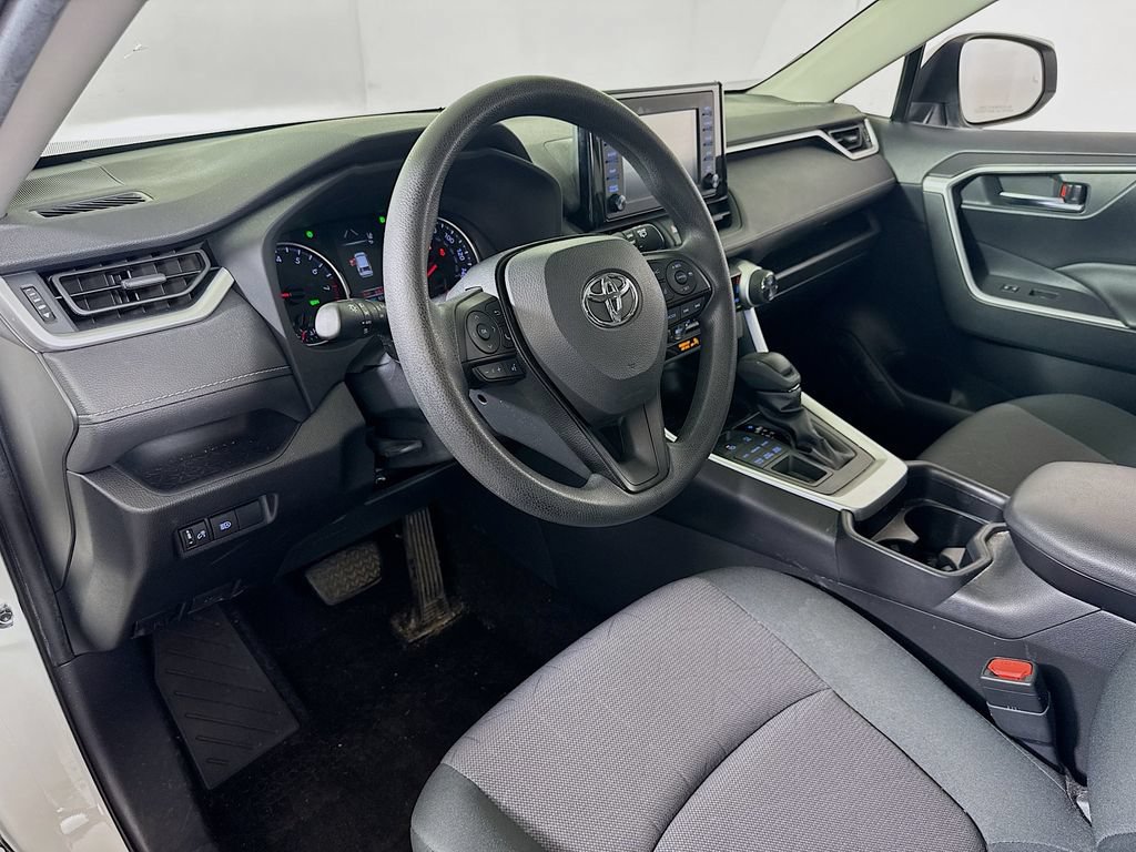 Used 2019 Toyota RAV4 XLE w/ All Weather Liner Package AWD/4WD image 9